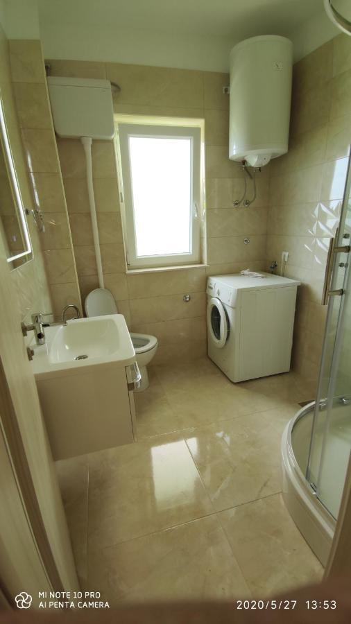 Accommodation Mamut Трогир Екстериор снимка