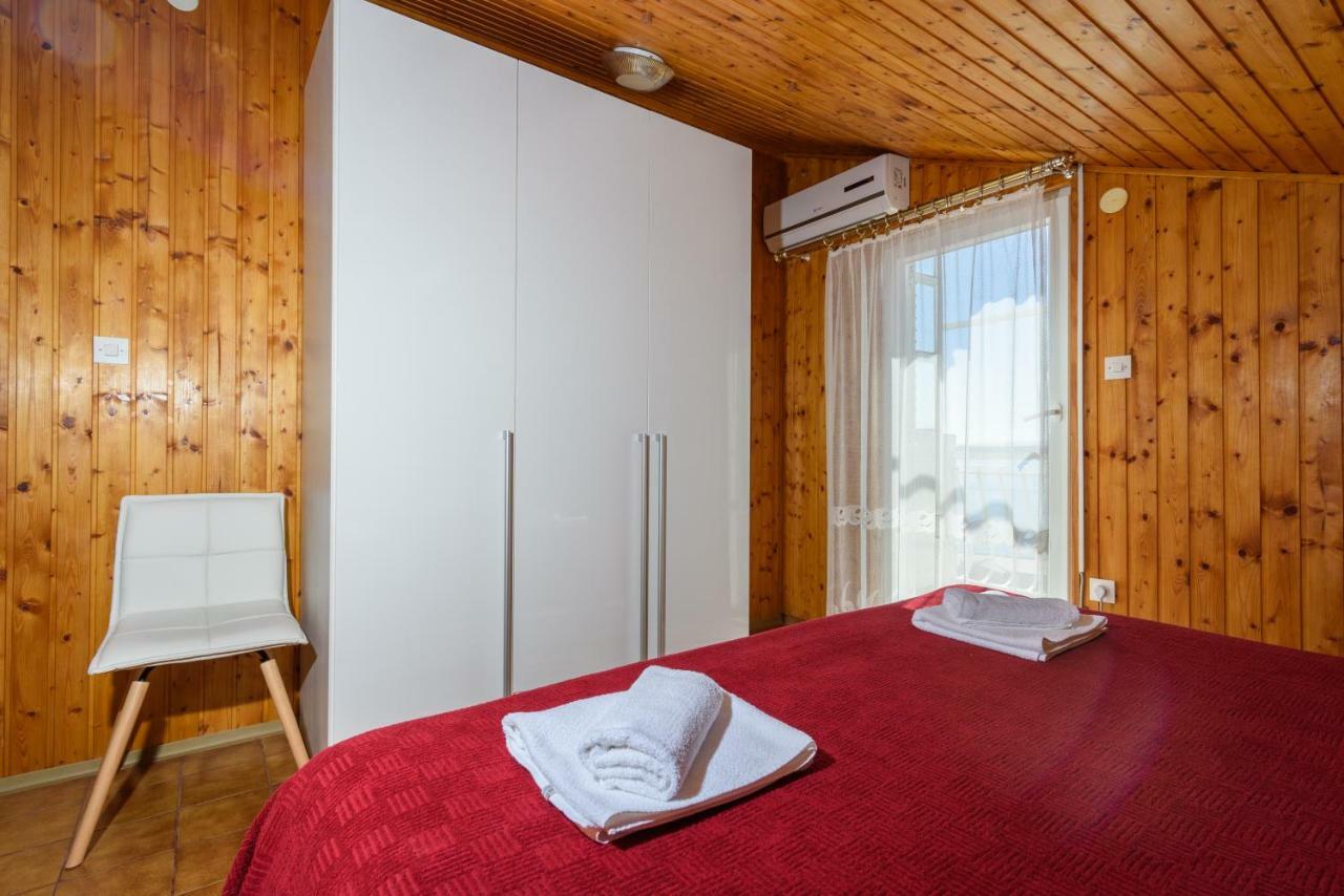 Accommodation Mamut Трогир Екстериор снимка