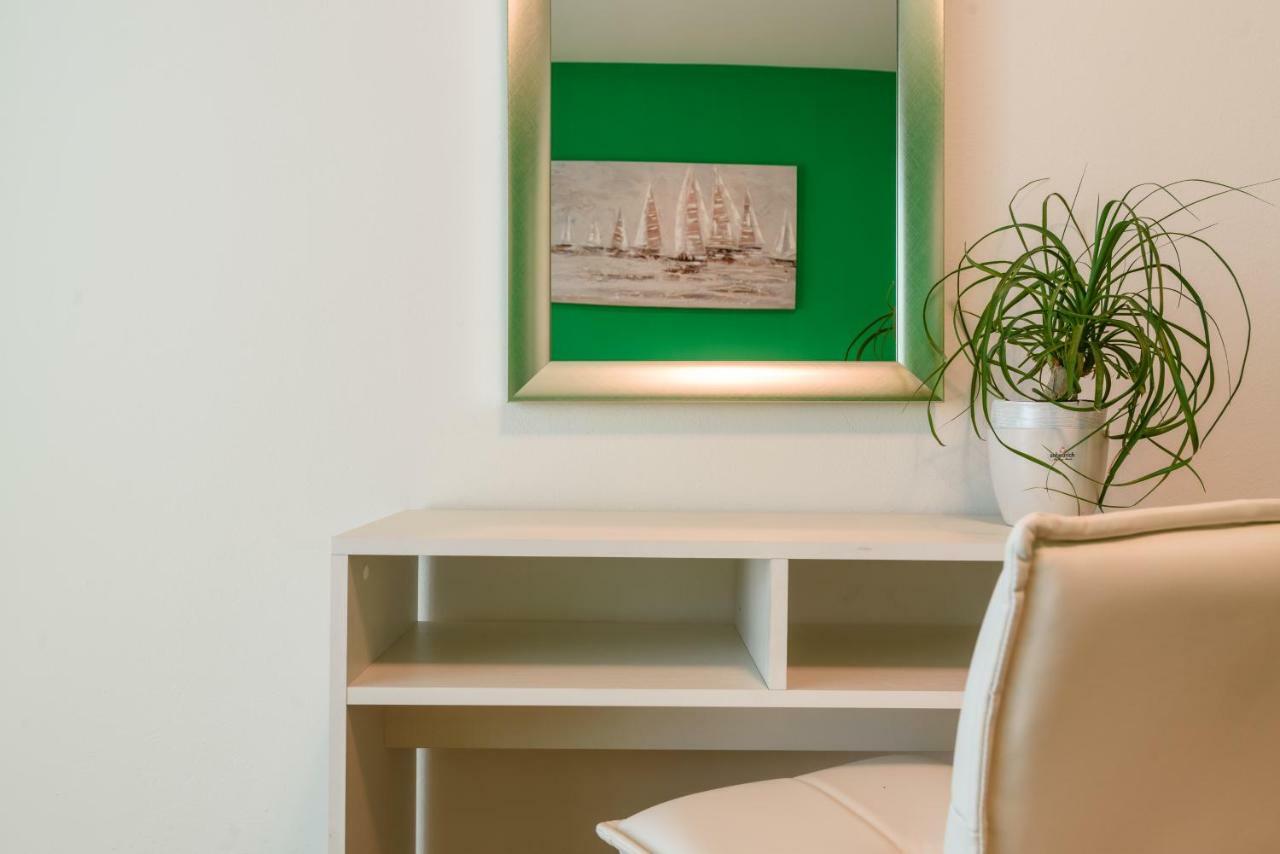 Accommodation Mamut Трогир Екстериор снимка